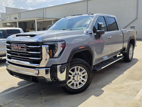 Used 2024 GMC Sierra 2500 SLT w/ SLT Premium Package AWD/4WD image 13