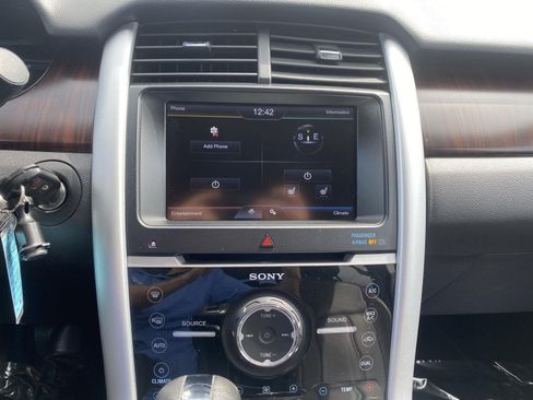 Used 2014 Ford Edge Limited AWD/4WD image 17