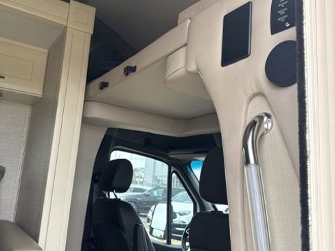 Used 2020 Mercedes-Benz Sprinter 3500 image 13