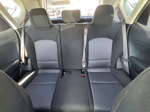 Used 2025 Kia Soul LX w/ LX Technology Package FWD image 36