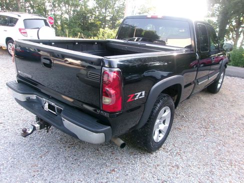 Used 2006 Chevrolet Silverado 1500 LT w/ Light Duty Power Package AWD/4WD image 15