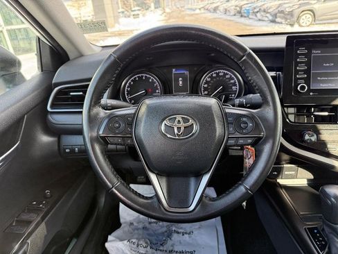 Used 2021 Toyota Camry SE image 14