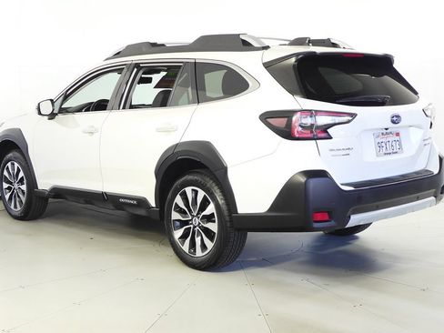 Certified 2023 Subaru Outback Touring AWD/4WD image 9
