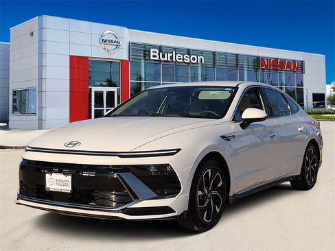 Used 2024 Hyundai Sonata SEL image 1