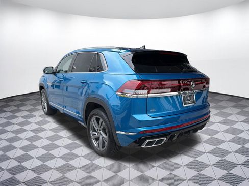 Used 2024 Volkswagen Atlas Cross Sport SEL R-Line AWD/4WD image 3