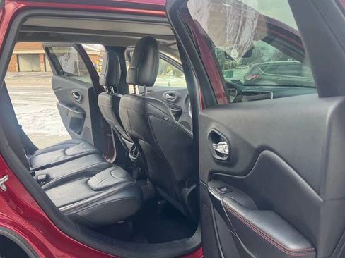 Used 2014 Jeep Cherokee Trailhawk w/ Comfort/Convenience Group image 22