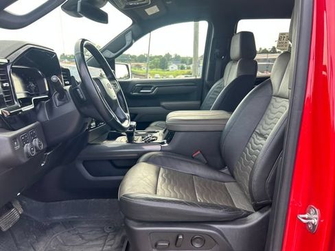 Used 2024 Chevrolet Silverado 1500 ZR2 AWD/4WD image 9
