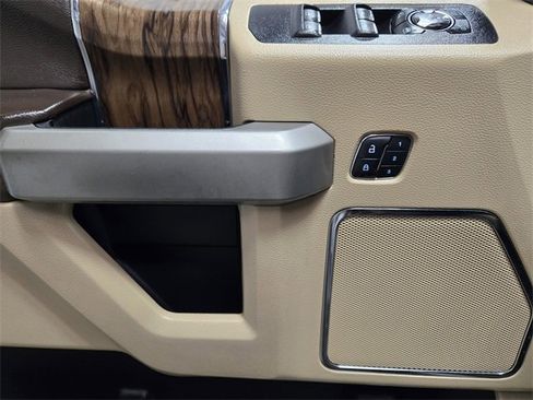 Used 2018 Ford F150 Lariat w/ Equipment Group 502A Luxury image 29