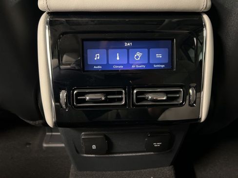 New 2026 Lincoln Aviator AWD image 36