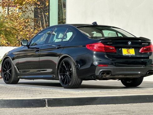 Used 2020 BMW M550i xDrive AWD/4WD image 5