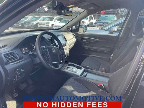 Used 2023 Honda Ridgeline Sport image 2