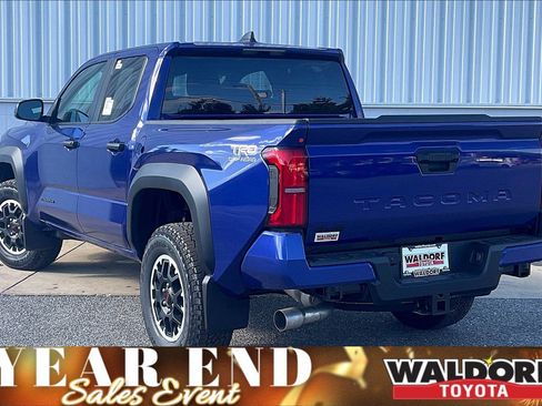 New 2025 Toyota Tacoma TRD Off-Road image 3