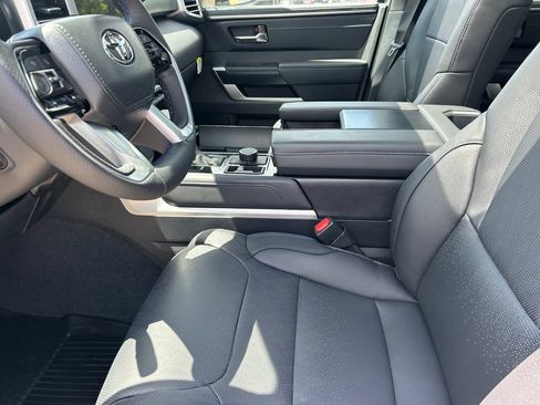 Used 2024 Toyota Tundra Platinum AWD/4WD image 11
