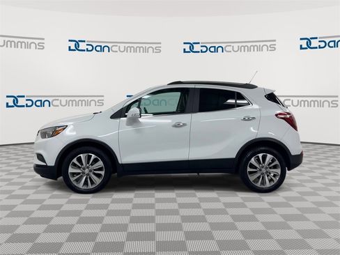 Used 2018 Buick Encore Preferred image 5