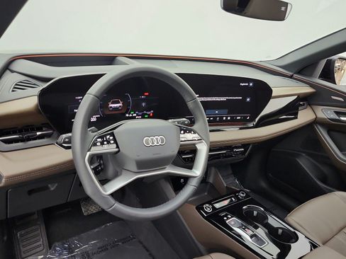 Used 2025 Audi Q6 e-tron Premium Plus w/ Premium Plus RWD image 10