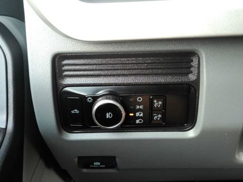 Used 2024 Ford F250 XL w/ XL Chrome Package image 34