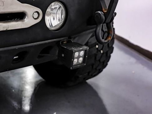 Used 2020 Jeep Wrangler Unlimited Sahara AWD/4WD image 58