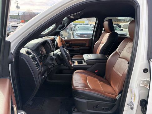 Used 2019 RAM 3500 Limited image 11