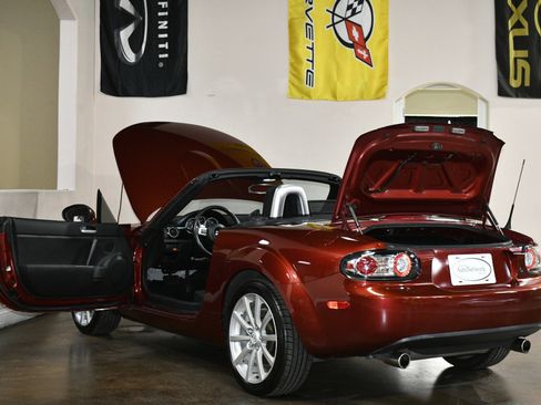 Used 2007 MAZDA MX-5 Miata Touring image 92