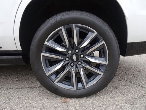 Certified 2024 Cadillac Escalade Sport w/ Touring Package image 27