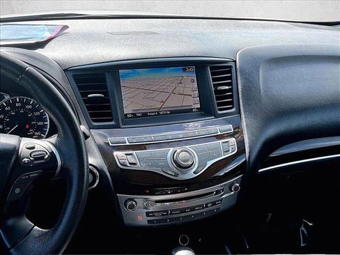 Used 2013 INFINITI JX35 AWD w/ Premium Pkg image 6