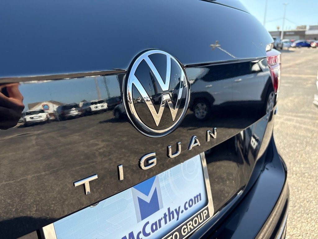 Used 2022 Volkswagen Tiguan SEL Premium R-Line AWD/4WD image 11