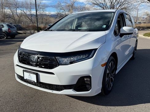Certified 2026 Honda Odyssey Elite image 9