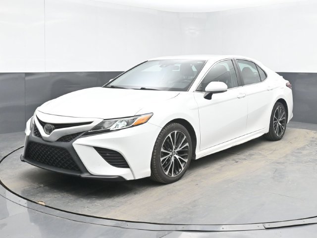 Used 2018 Toyota Camry SE FWD image 5