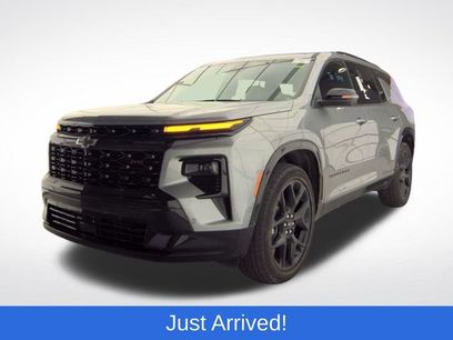Used 2024 Chevrolet Traverse RS w/ LPO, Floor Liner Package
