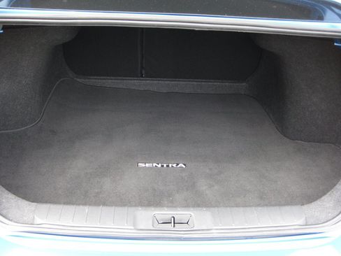 Used 2024 Nissan Sentra SR w/ SR Premium Package FWD image 31