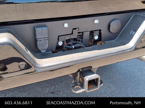 Used 2024 GMC Sierra 2500 AT4 w/ AT4 Premium Plus Package image 5