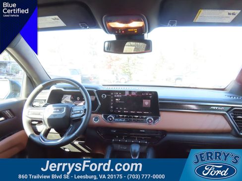 Used 2023 GMC Canyon AT4 w/ AT4 Premium Package image 16