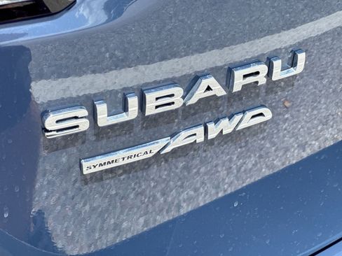 Used 2025 Subaru Outback Premium AWD/4WD image 19