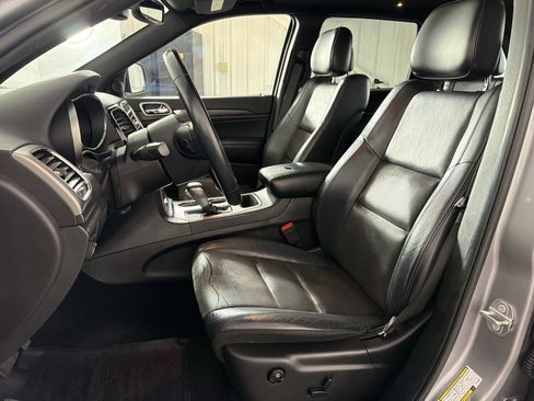 Used 2019 Jeep Grand Cherokee Altitude image 5