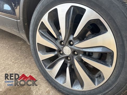 Used 2021 Buick Encore Preferred w/ Safety Package image 31