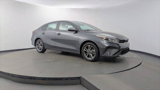 Used 2023 Kia Forte LXS w/ LXS Technology Package FWD image 11