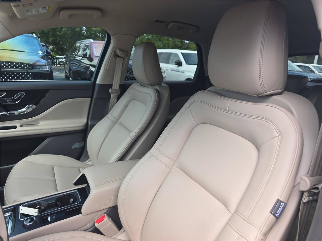 Certified 2024 Lincoln Corsair FWD image 18