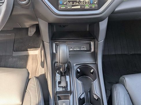 Certified 2025 Subaru Ascent Bronze Edition AWD/4WD image 19