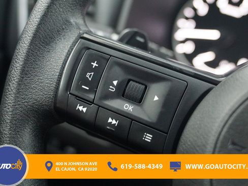 Used 2024 Nissan Rogue SV image 20