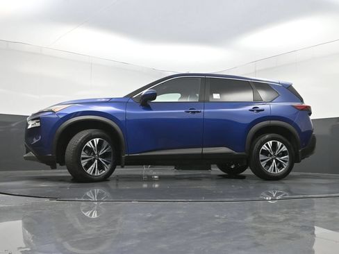 Used 2023 Nissan Rogue SV FWD image 25