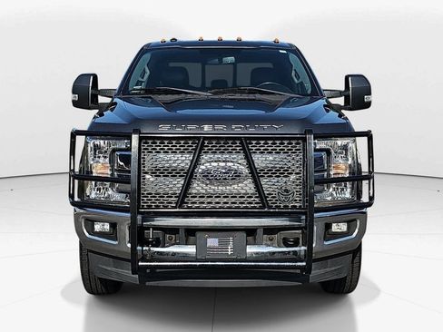 Used 2017 Ford F250 Lariat w/ Lariat Value Package AWD/4WD image 12