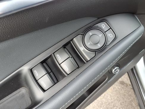 Certified 2024 Buick Enclave Essence FWD image 17