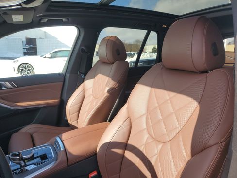 Certified 2023 BMW X5 xDrive40i w/ Premium Package image 7
