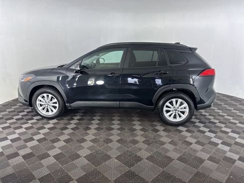 Used 2022 Toyota Corolla Cross LE FWD image 8