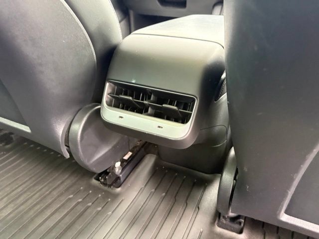 Used 2021 Tesla Model 3 Standard Range Plus RWD image 25