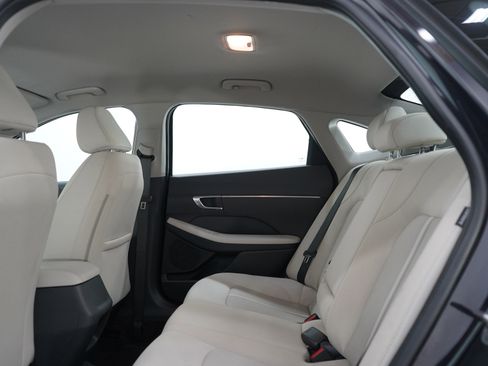 Used 2023 Hyundai Sonata SEL image 18