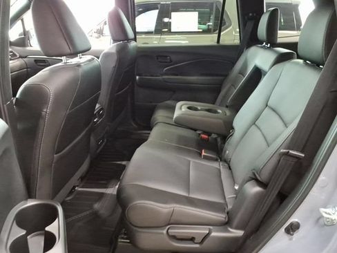 Certified 2025 Honda Passport EX-L image 7