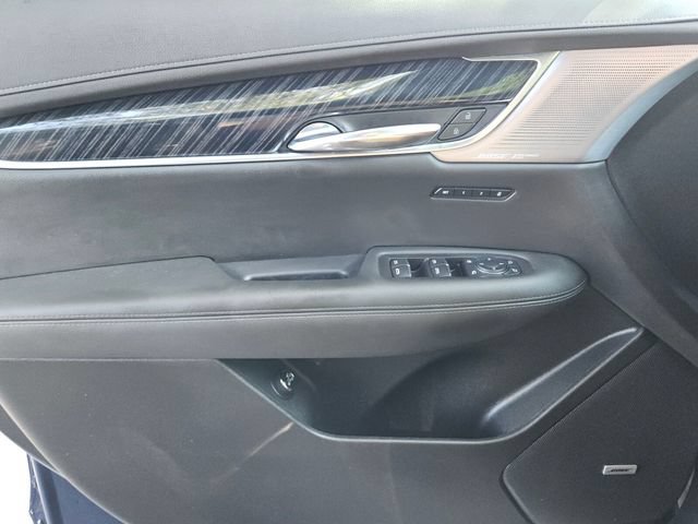 Used 2024 Cadillac XT6 Premium Luxury w/ Technology Package FWD image 28