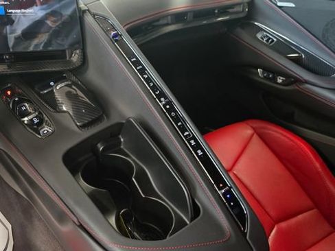 Used 2024 Chevrolet Corvette Stingray Coupe image 23