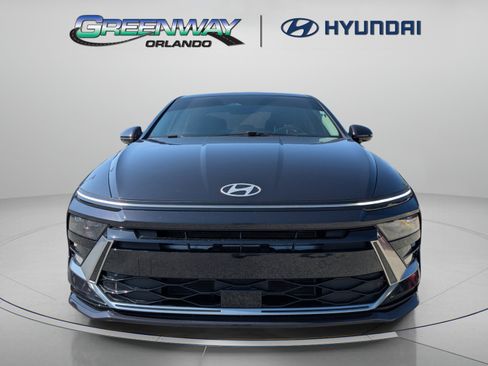Used 2024 Hyundai Sonata SEL FWD image 2